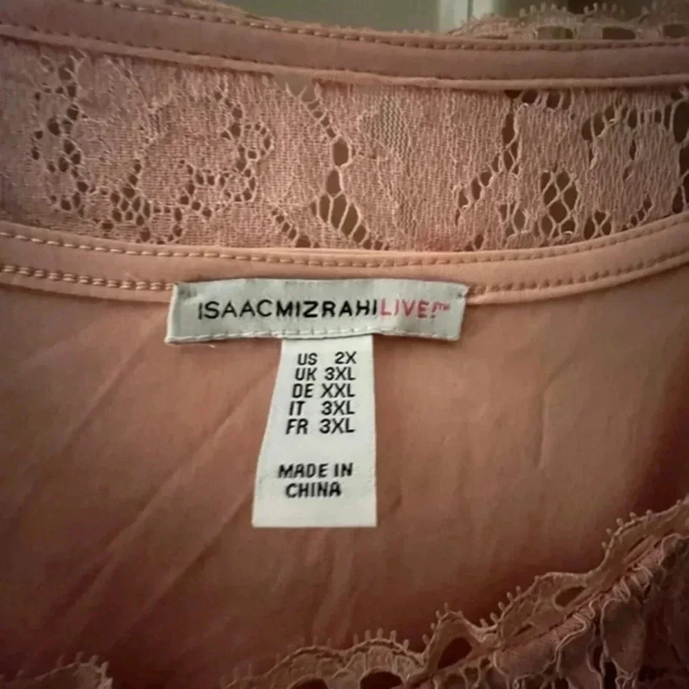 Issac Mizrahi Pink Lace Tunic Top. Size 2x - Picture 3 of 3